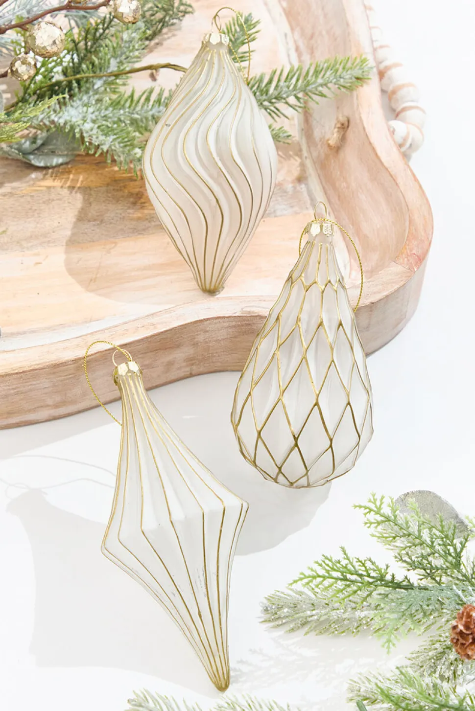 5.5" - 6.75" Gold & Frosted Glass Ornament