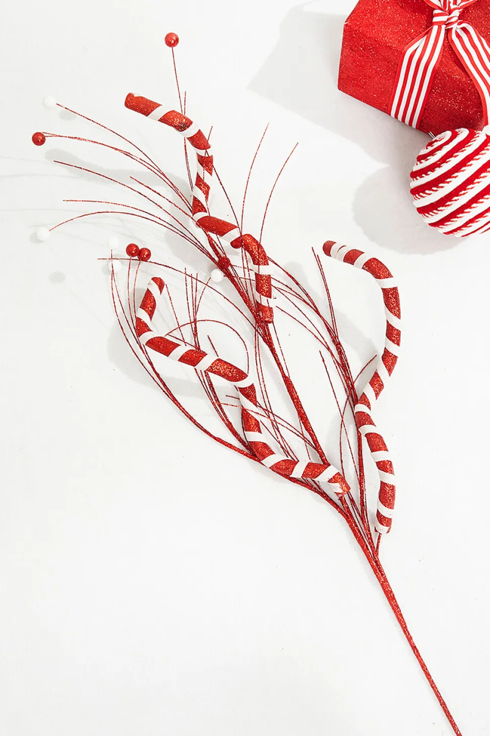 34" Red and White Twist Grass Spray