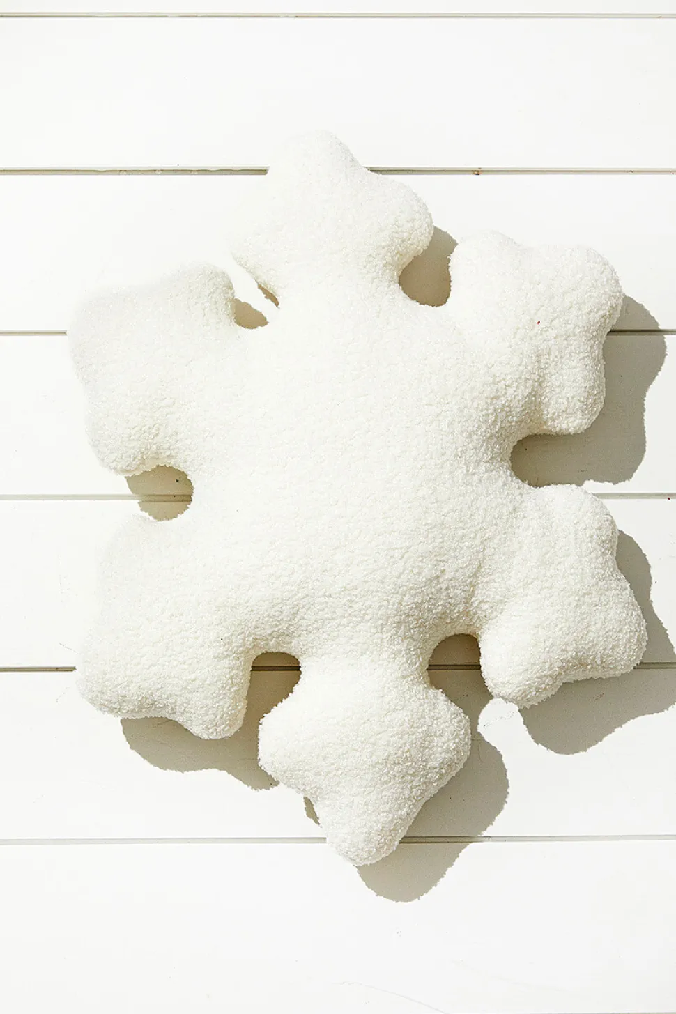 Snowflake Pillow 19" x14"