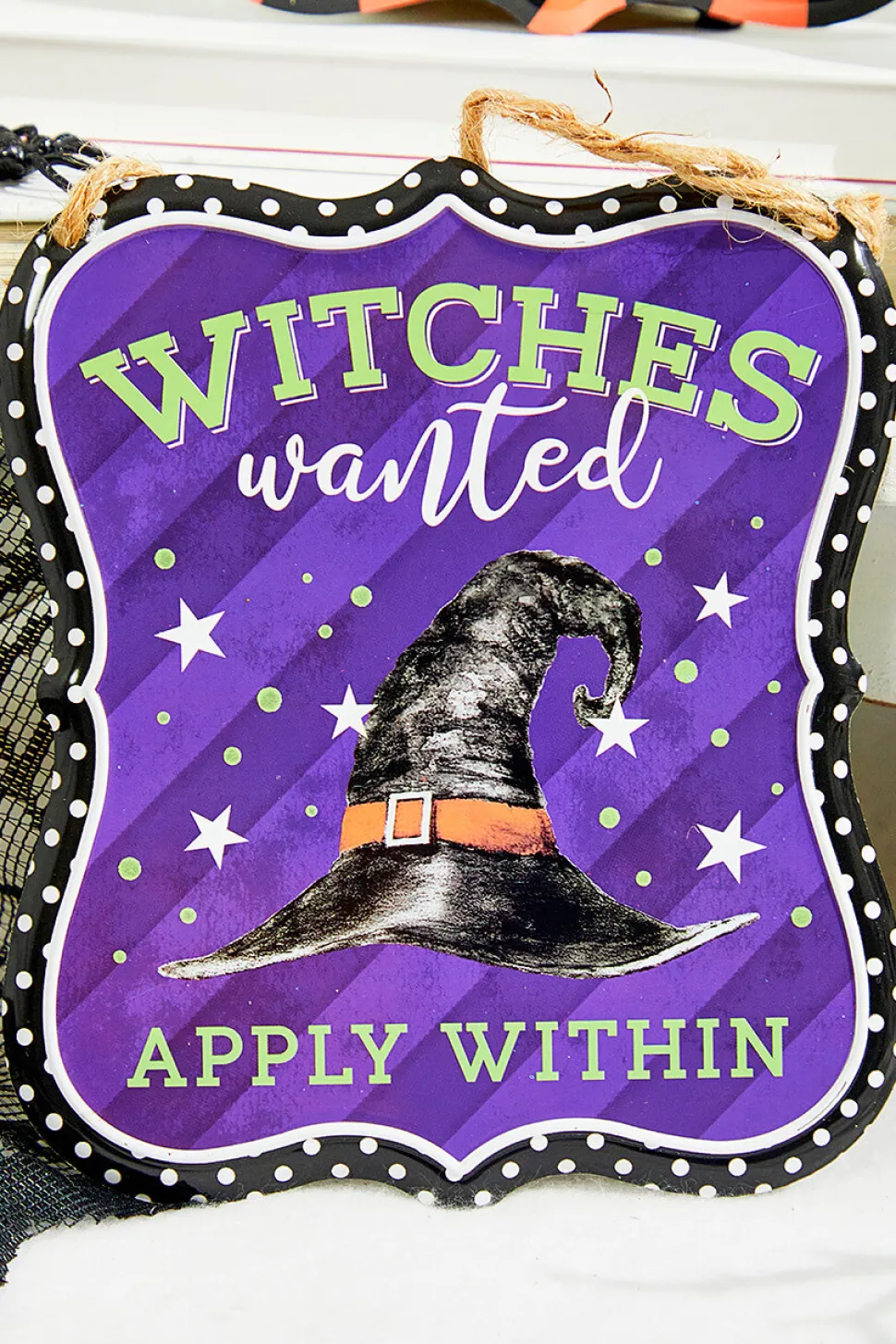 7"x 6" Assorted Halloween Embossed Sign